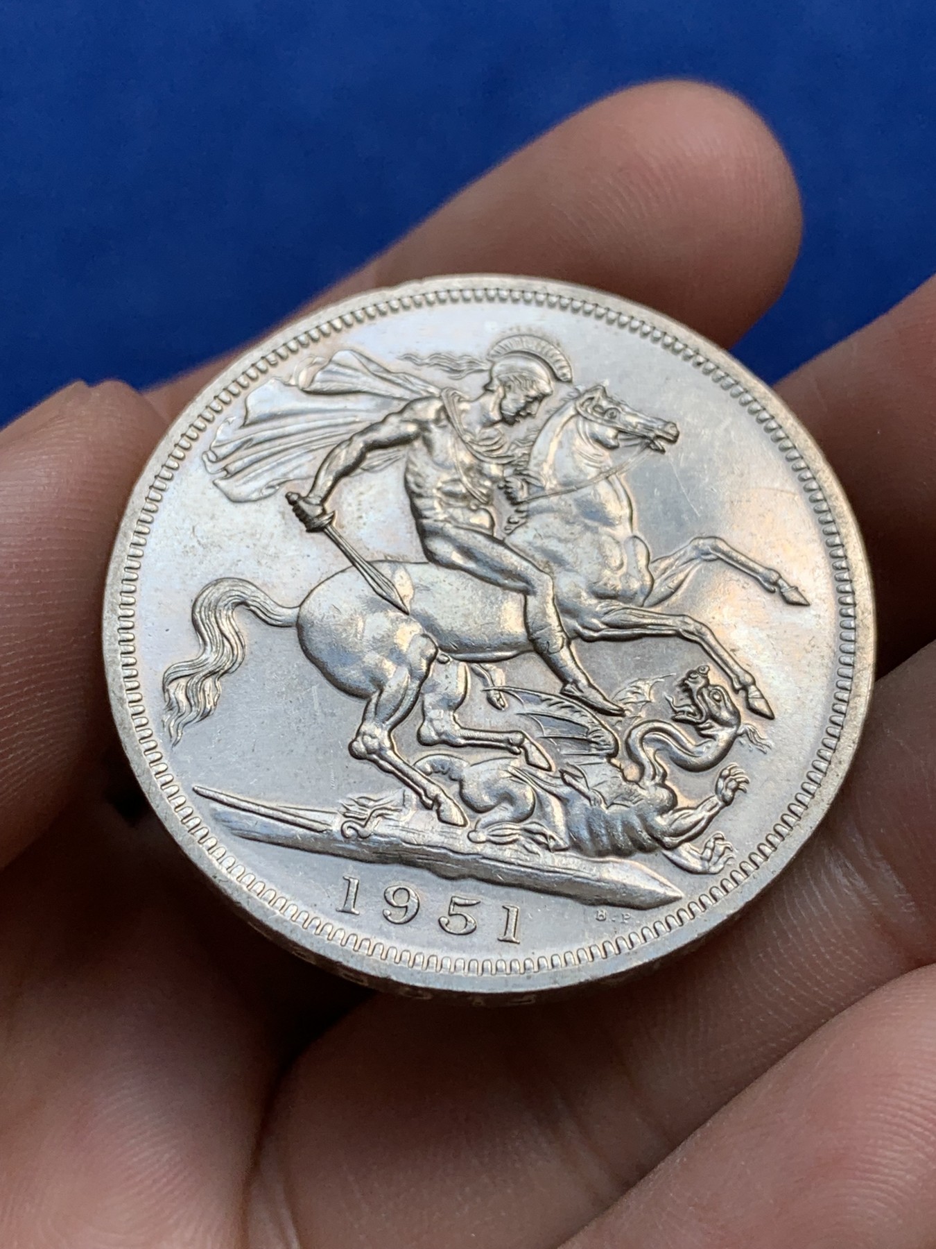 《竞宝斋》第201场-周日，周一 2场 (全场包邮) 英国1951年乔治六世 最后的马剑克朗型纪念币 盒证全 绿盒少见