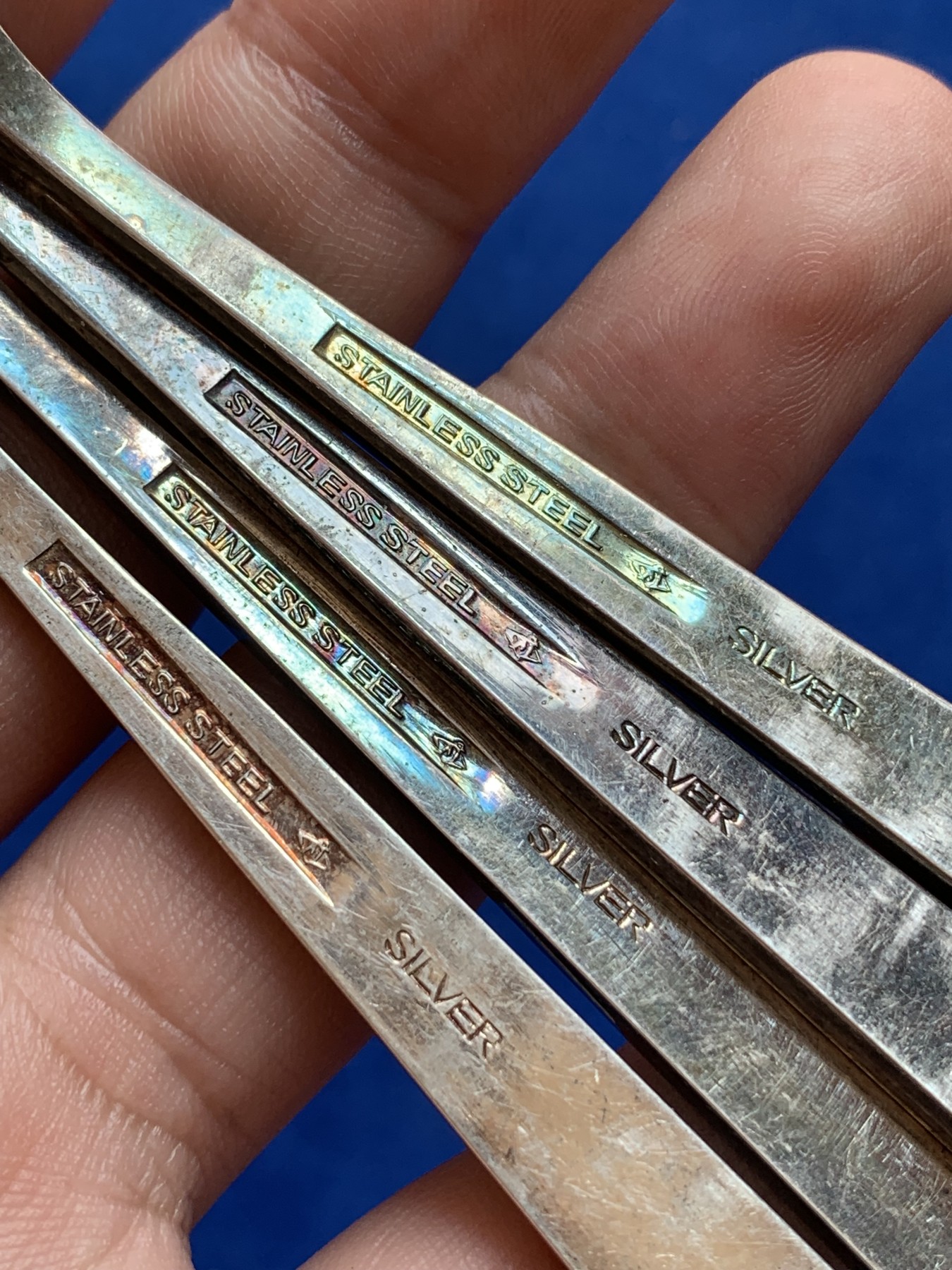 《竞宝斋》第201场-周日，周一 2场 (全场包邮) 银器 实用器银勺4把，总重169+克，都带SILVER银标