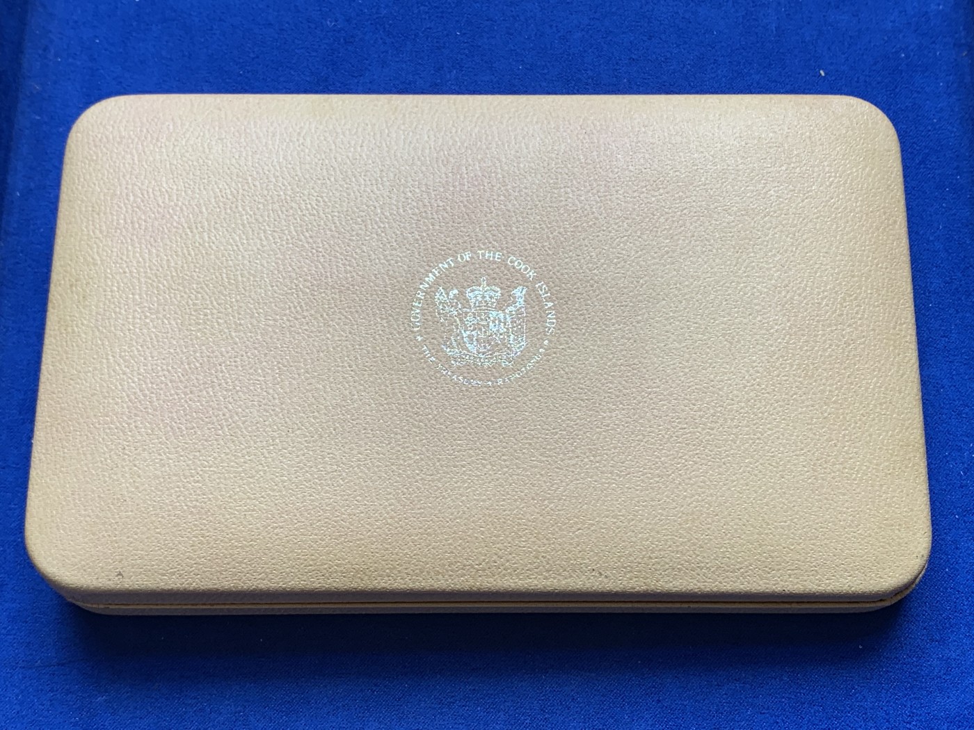 《竞宝斋》第201场-周日，周一 2场 (全场包邮) 1976年库克群岛精制套币。最大的是银币