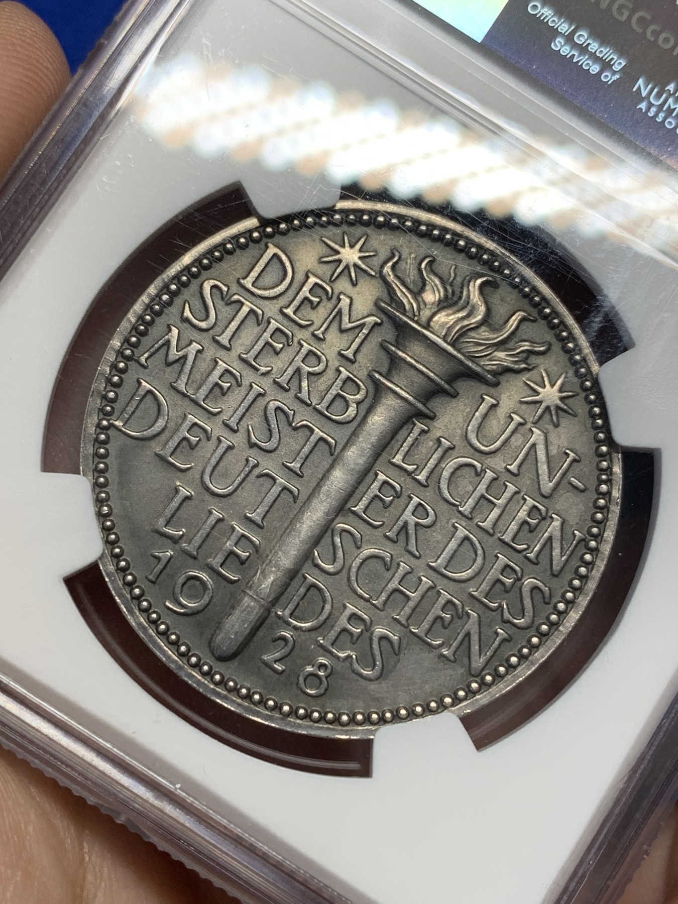 《竞宝斋》第201场-周日，周一 2场 (全场包邮) NGC MS61 德国1928舒伯特纪念银章 高浮雕 细节非常好