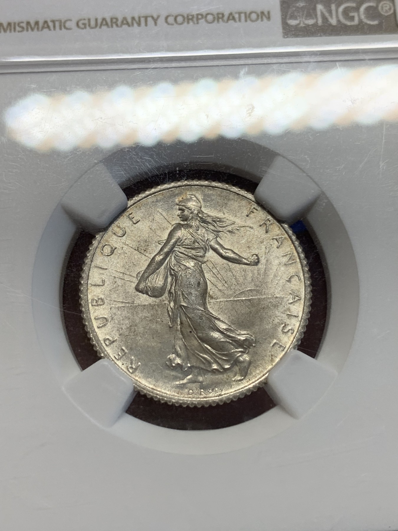 《竞宝斋》第201场-周日，周一 2场 (全场包邮) NGC-MS65 法国 1917年 1法郎 播种女神 银币 少见65高分，品相好
