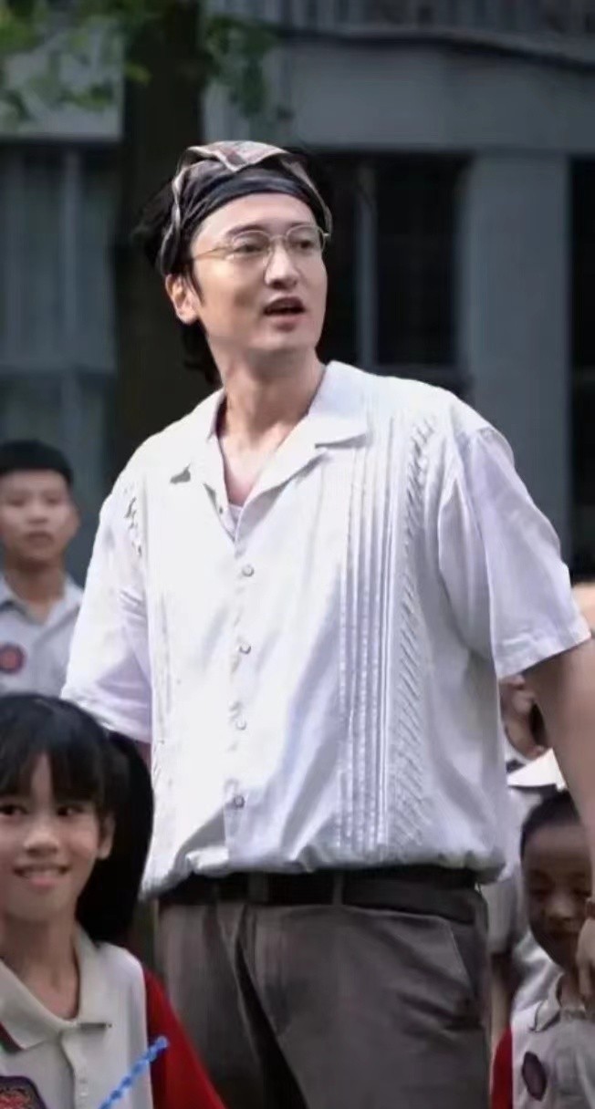 零元拍：来，“陆经理”扮演者王传君亲笔签名今夏最炙手可热影片《孤注一掷》珍藏海报，尺寸A4。