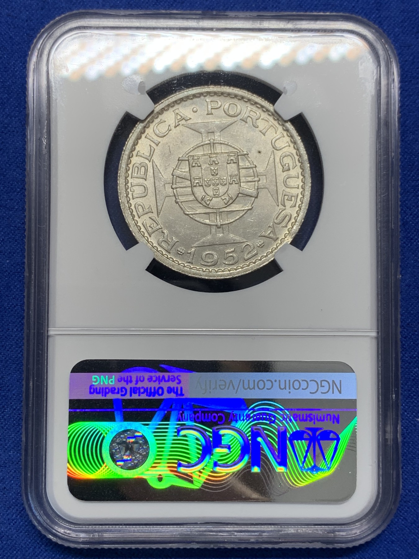 《竞宝斋》第201场-周日，周一 2场 (全场包邮) NGC-MS64 澳门1952年5元银币 热门品种