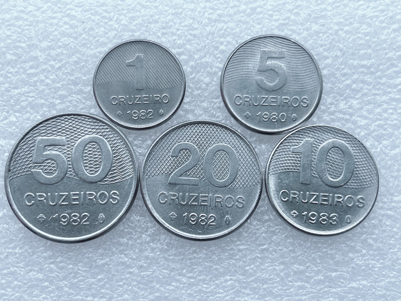 全场一元起拍 世界钱币散币场 第26期 巴西80年代5枚一套