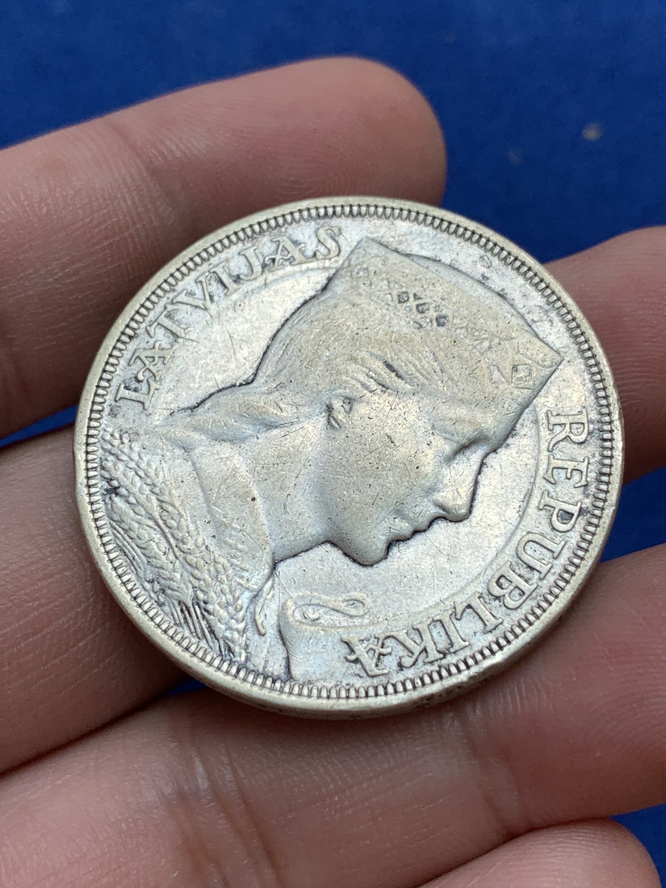 《竞宝斋》第201场-周日，周一 2场 (全场包邮) 拉脱维亚1932年5拉特银币