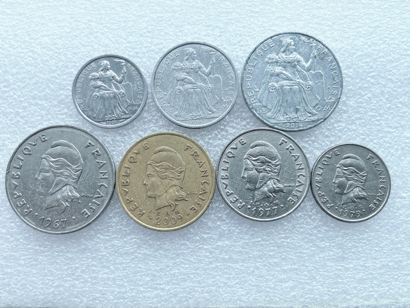 全场一元起拍 世界钱币散币场 第26期 法属波利尼西亚1--100法郎7枚套