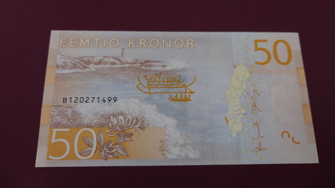 【世界钱币】精选微拍第75期暨2023年第二十二期 部分最新卖剩新品裸钞(有5000卢布AA等) 十月中下旬会有大量新货(优先本群里卖，卖剩的才挂拍卖欢迎关注) 瑞典50克朗 全新绝品尾号499