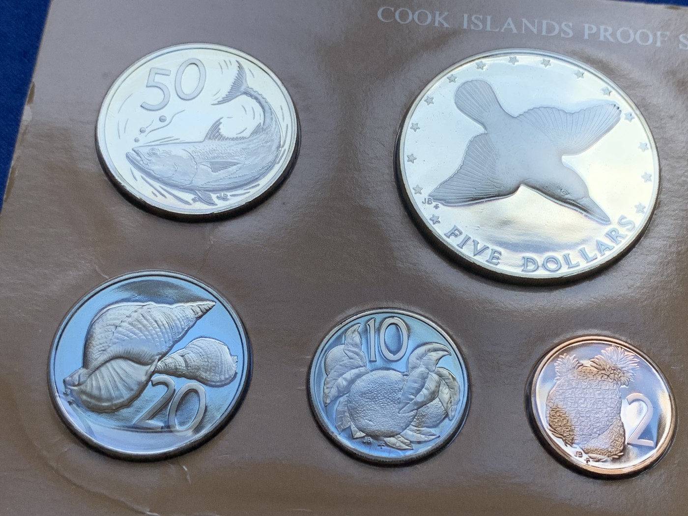 《竞宝斋》第201场-周日，周一 2场 (全场包邮) 1976年库克群岛精制套币。最大的是银币