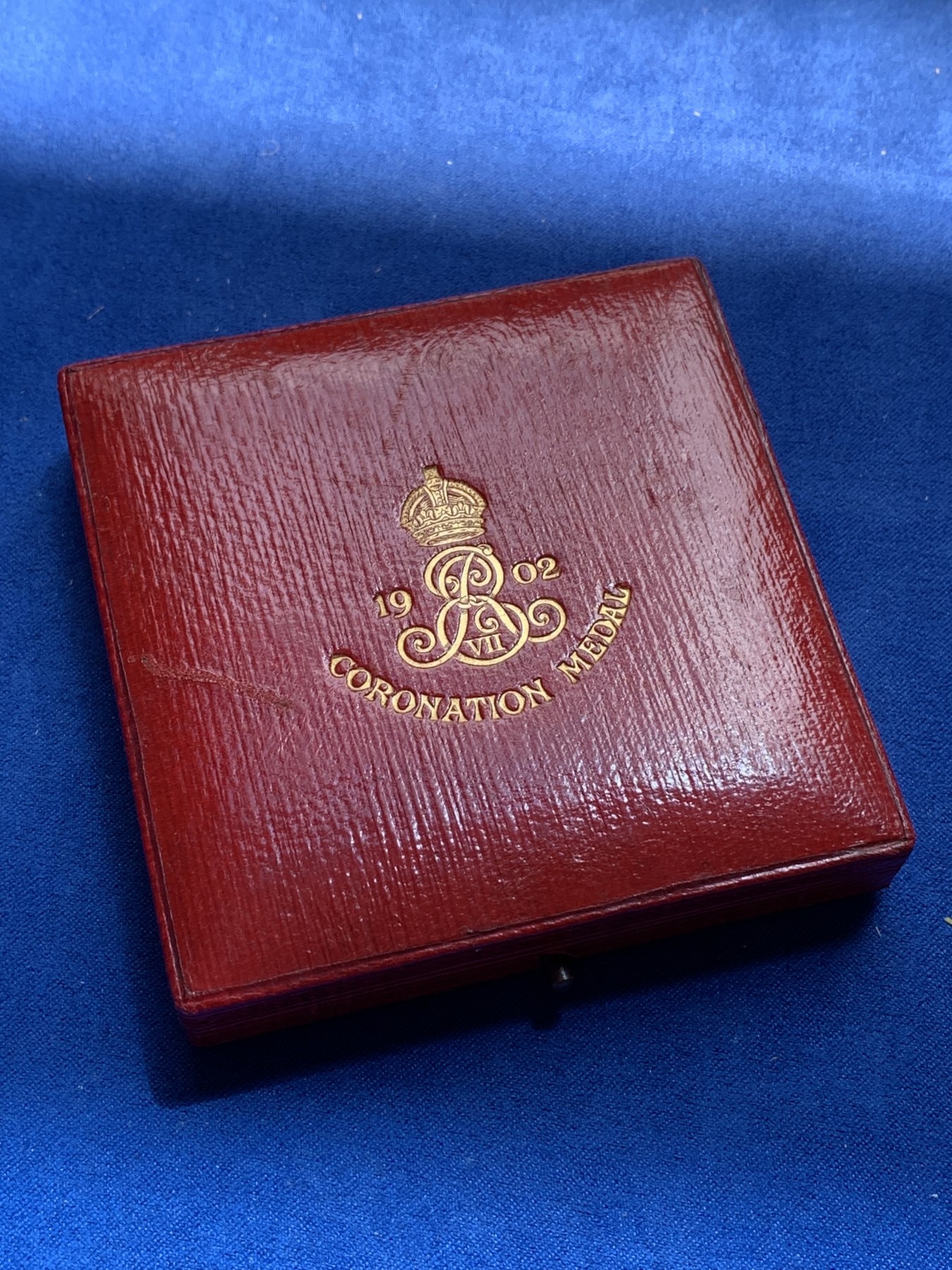 《竞宝斋》第201场-周日，周一 2场 (全场包邮) 1902年爱德华七世加冕大铜章，好品带原盒，55mm，80.6g