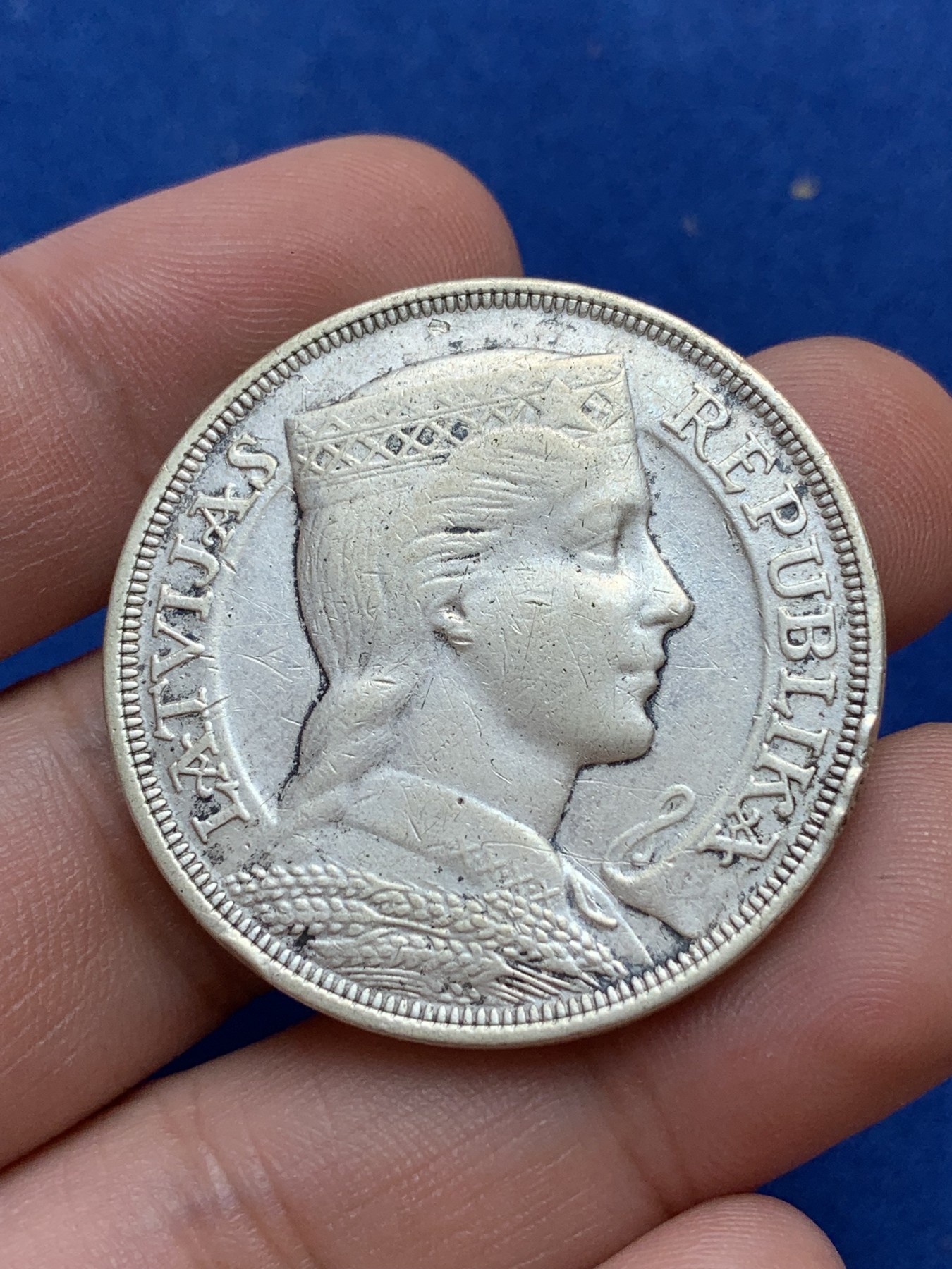 《竞宝斋》第201场-周日，周一 2场 (全场包邮) 拉脱维亚1932年5拉特银币