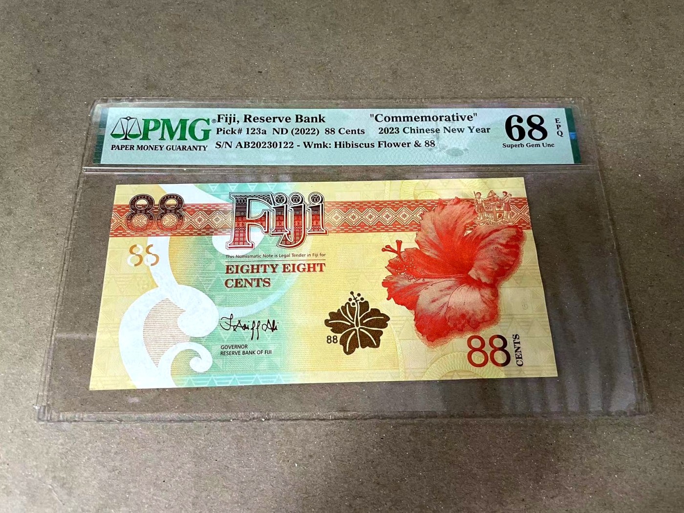 【Blue Auction】✨世界纸币精拍第375期【精】 【特殊号码 2023年中国农历新年 寓意好】斐济 2022年88分 财神钞 国花扶桑花 PMG68EPQ超高分