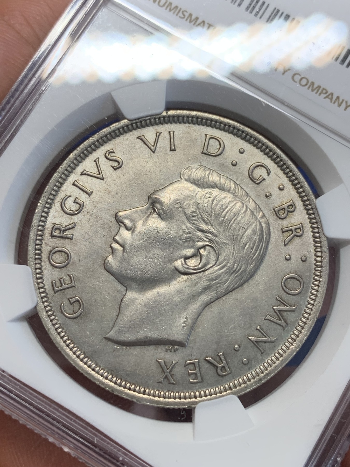 《竞宝斋》第201场-周日，周一 2场 (全场包邮) NGC- MS63 英国1937年乔治六世克朗银币 63分的登基也不多