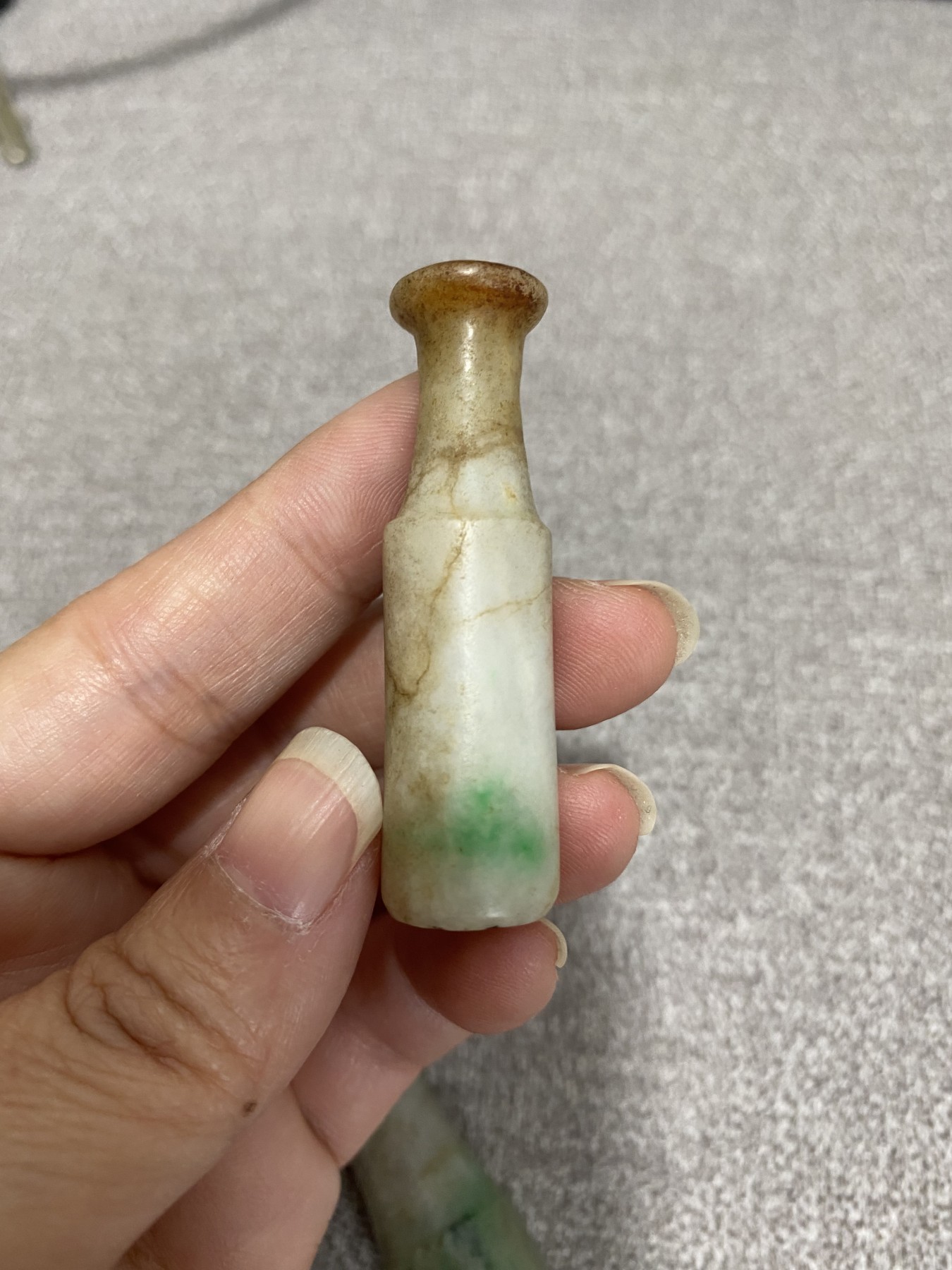 清代翡翠烟嘴5个，尺寸3.8-5.7厘米，品相如图，700包快递