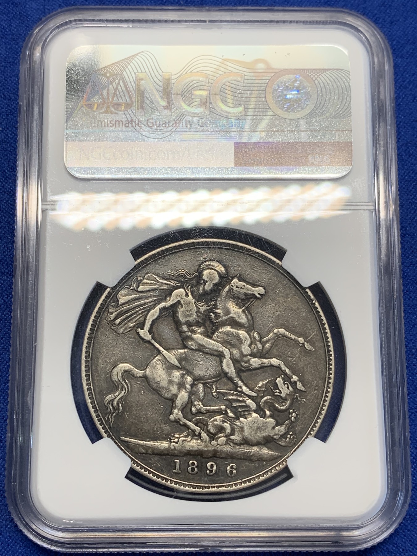 《竞宝斋》第201场-周日，周一 2场 (全场包邮) NGC- VF20 英国1896年披纱马剑银币 低评，传世包浆 ，品相好于一般通货。