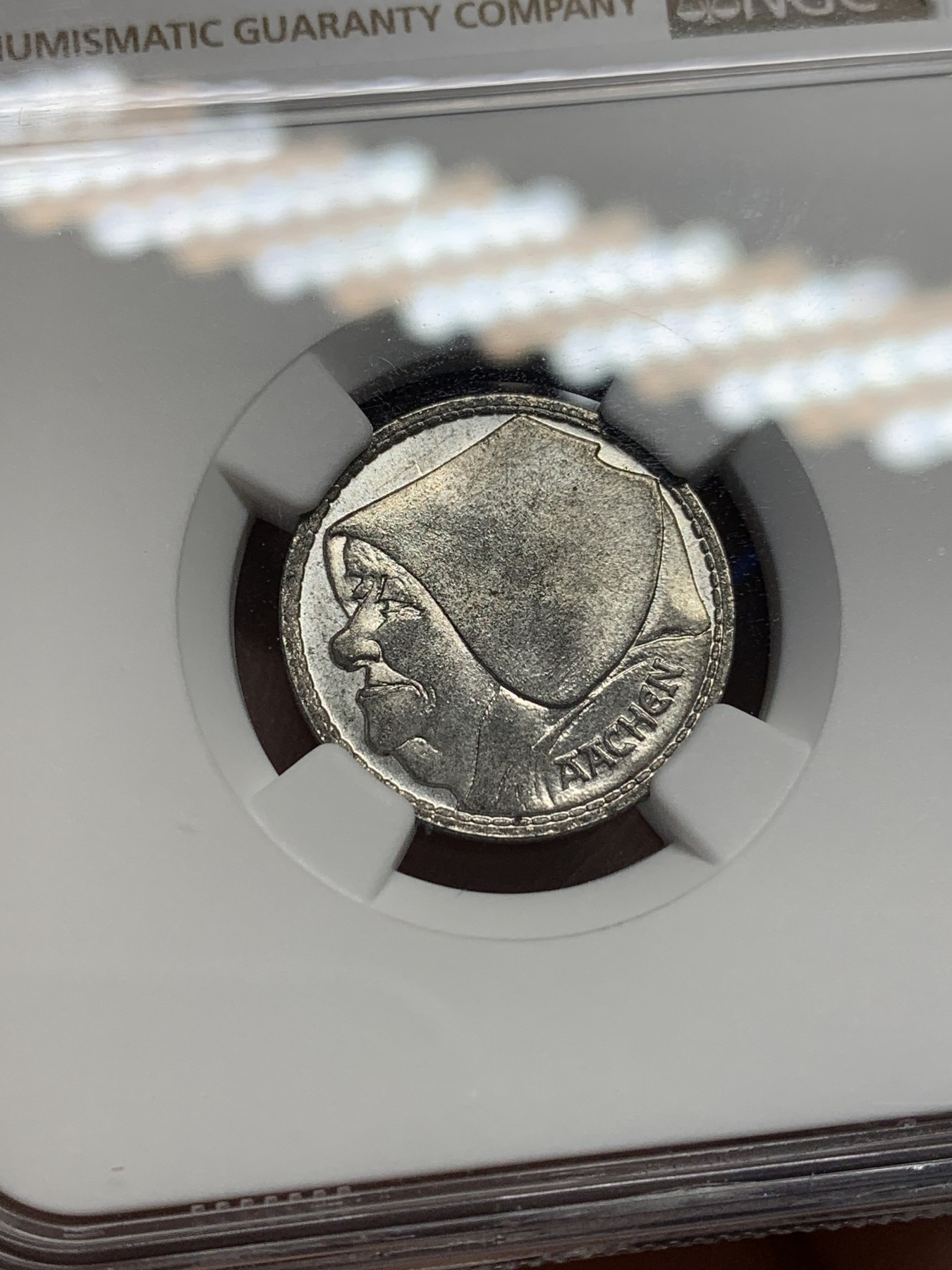 《竞宝斋》第201场-周日，周一 2场 (全场包邮) NGC MS64  1920年德国德紧老妇人1格罗申铁币 铁币保存不易 非常难得的品相