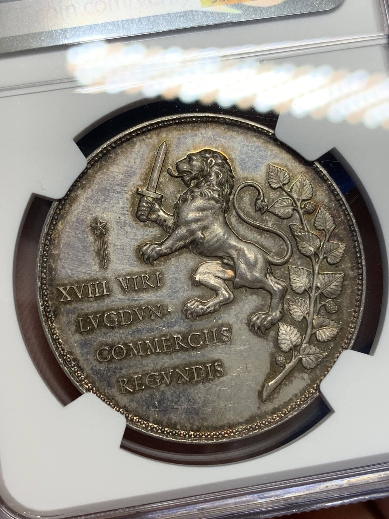 《竞宝斋》第201场-周日，周一 2场 (全场包邮) NGC MS62 法国商业区银章 蜜蜂边铭 1860-1879年 早期品种 PL底板 包浆非常漂亮 两面设计都好看