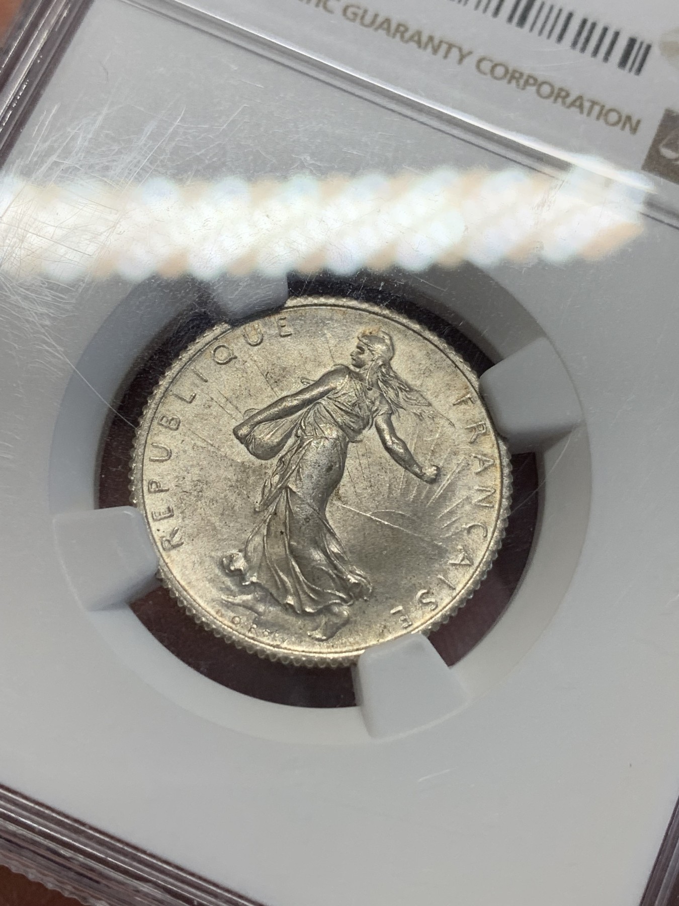 《竞宝斋》第201场-周日，周一 2场 (全场包邮) NGC-MS65 法国 1917年 1法郎 播种女神 银币 少见65高分，品相好