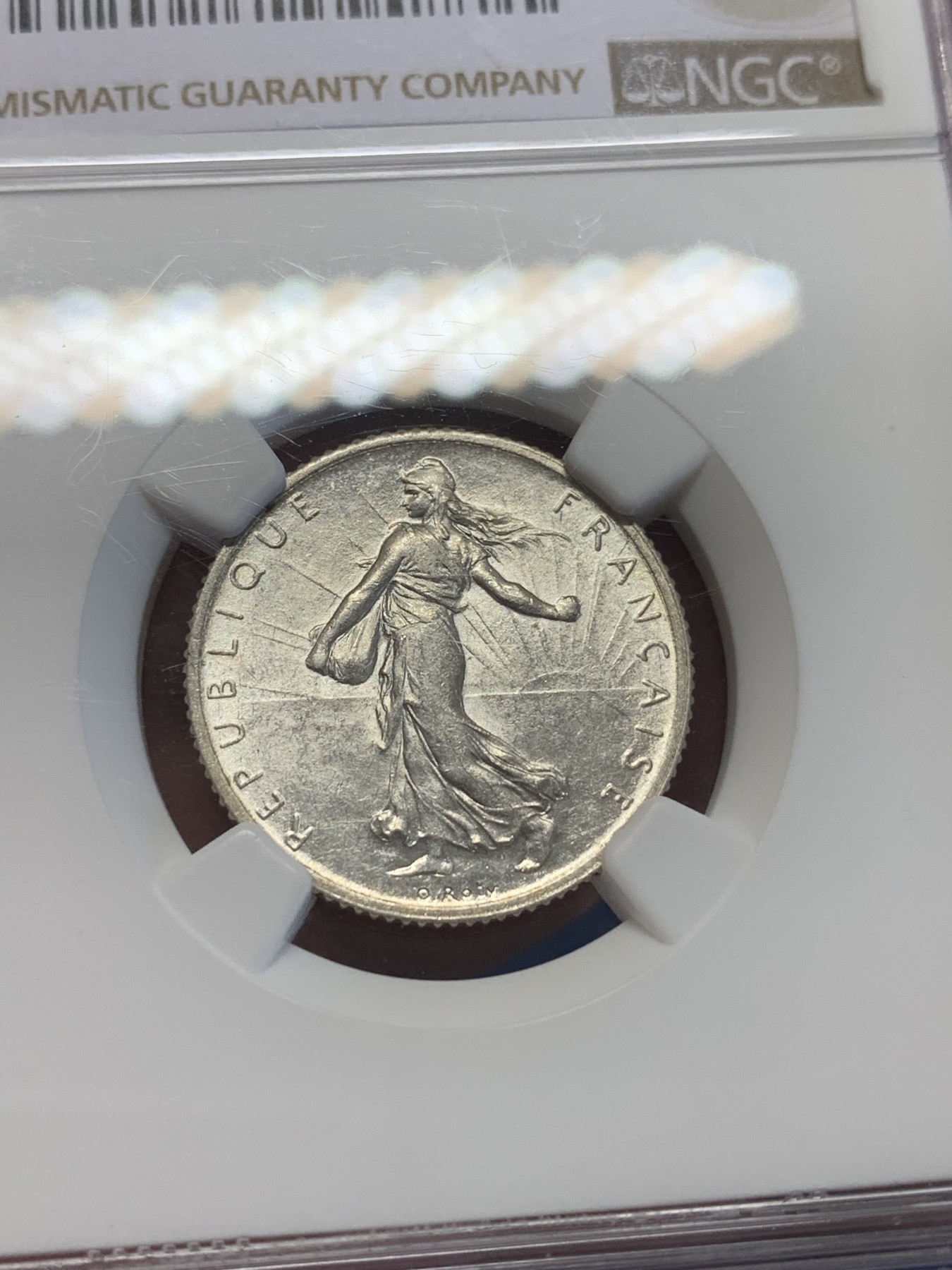 《竞宝斋》第201场-周日，周一 2场 (全场包邮) NGC AU58  1915年 法国播种1法郎银币