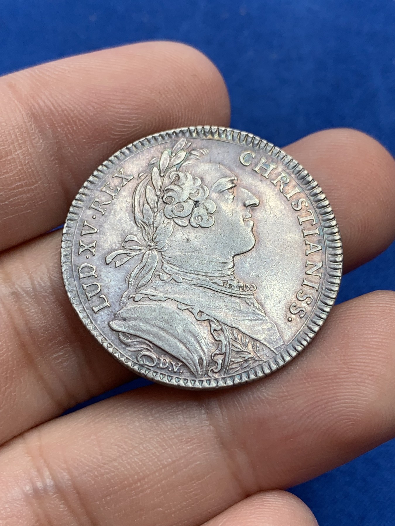 《竞宝斋》第201场-周日，周一 2场 (全场包邮) 法国 路易十五 圆形银质代币 地道包浆 细节非常好