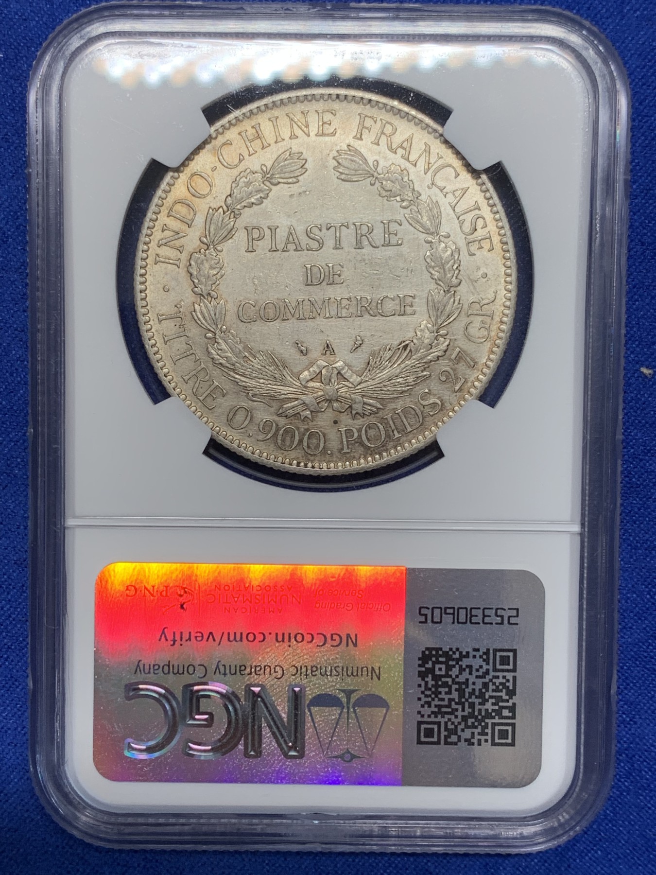 《竞宝斋》第201场-周日，周一 2场 (全场包邮) NGC UNC 法属印支 1905年 坐人 银元 正反淡彩包浆 光好 感觉可以给分的 年份也不错