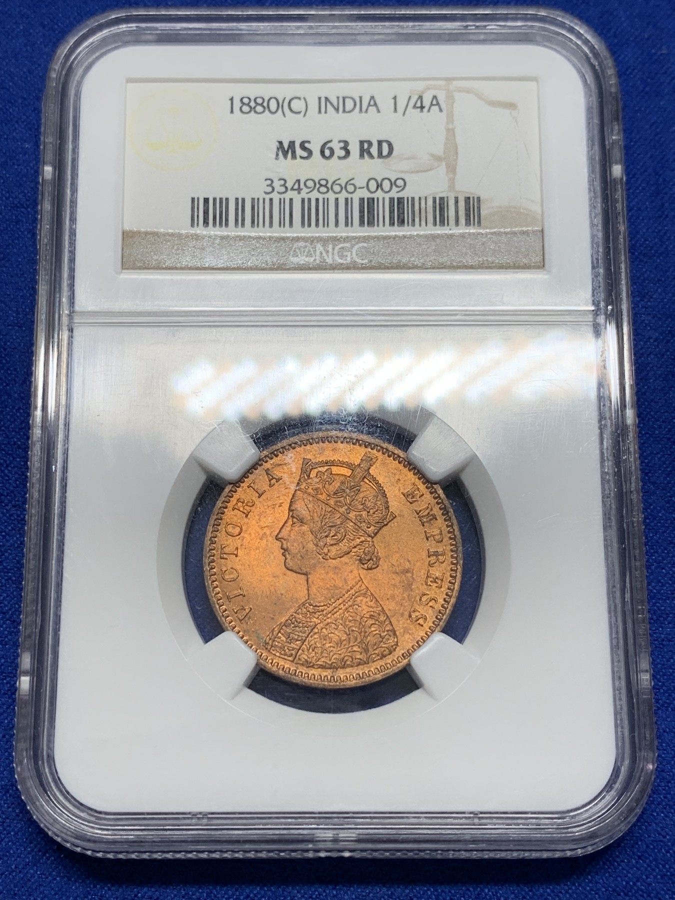 《竞宝斋》第201场-周日，周一 2场 (全场包邮) NGC-MS63RD 1880年 英属印度维多利亚女王1/4安娜铜币，小维皇帝头像。此品种多见BN、RB，RD满铜光难得，小维头像喜人