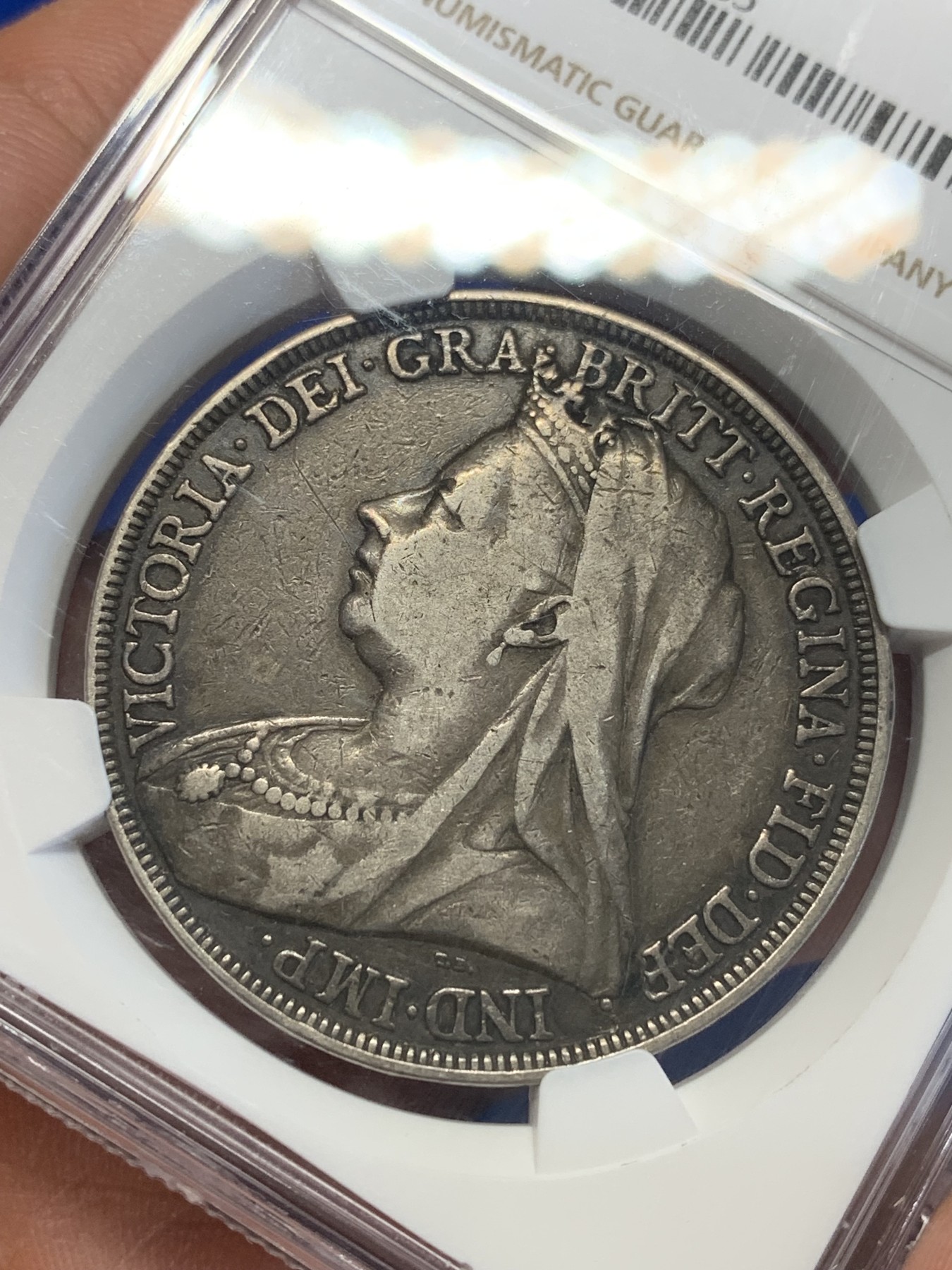 《竞宝斋》第201场-周日，周一 2场 (全场包邮) NGC- VF20 英国1896年披纱马剑银币 低评，传世包浆 ，品相好于一般通货。