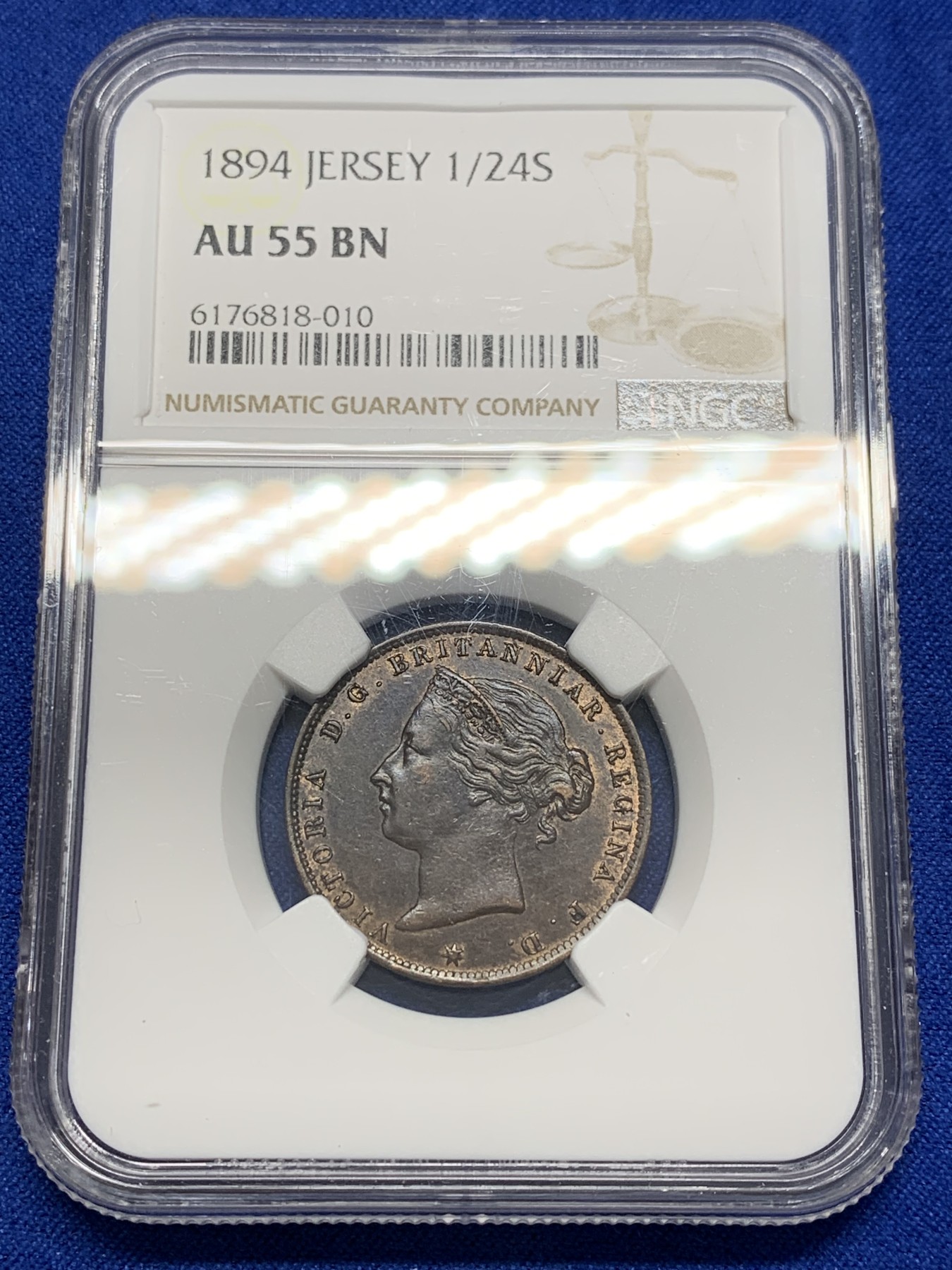 《竞宝斋》第201场-周日，周一 2场 (全场包邮) NGC  AU55   1894年泽西岛1/24先令铜币 维多利亚女王头像