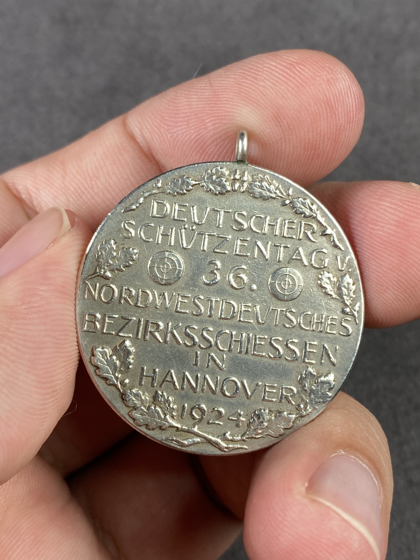 万国钱币拍卖第017期（中秋—国庆花好月圆夜特辑） 1924年德国汉诺威射击节银章 少见品种 经典城堡狮子图案 15g 23mm