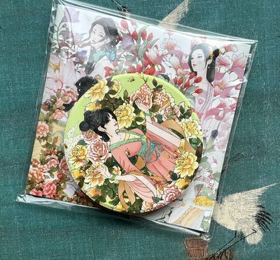 【直播】小花瓣艺术原创文创精品专场拍卖【第1场】 小花瓣原创药香系列冰箱贴-蜜蜡【6cm直径】