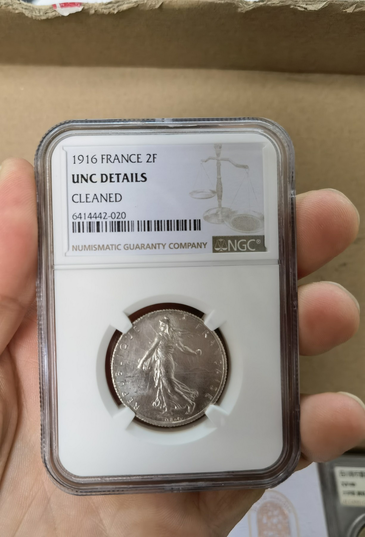 遇见10月里面的你 法国1916年拾穂女，2F