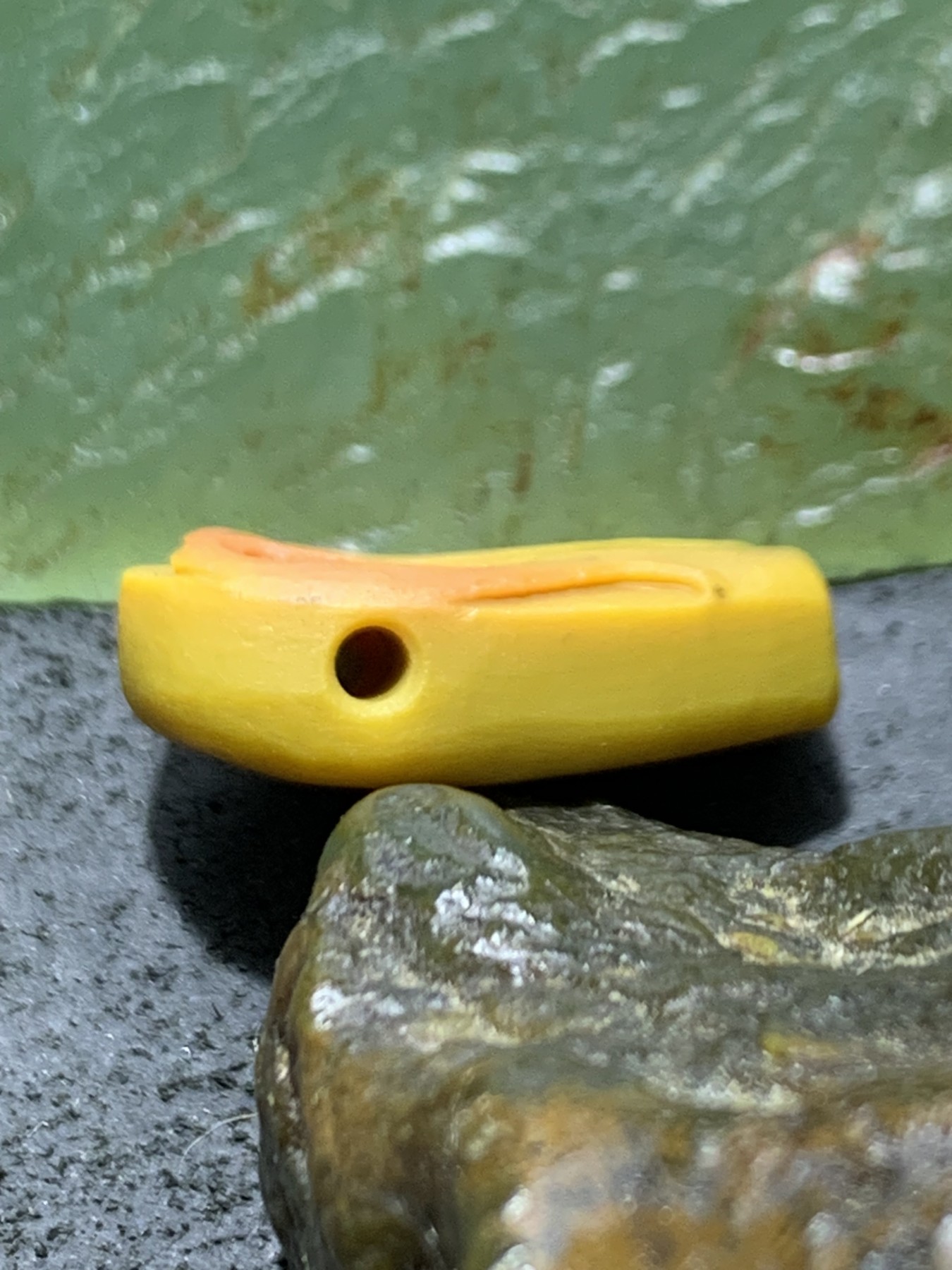 精美亚光战国红玛瑙手工俏色巧雕火焰纹一体佛头三通一个，