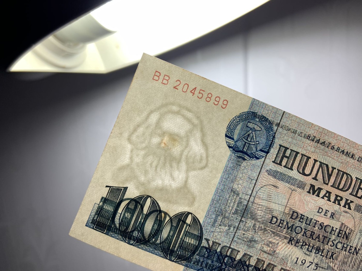 收藏联盟Quantum Auction 第292期拍卖  东德民主共和国1975年100马克 品相UNC- 东柏林街景