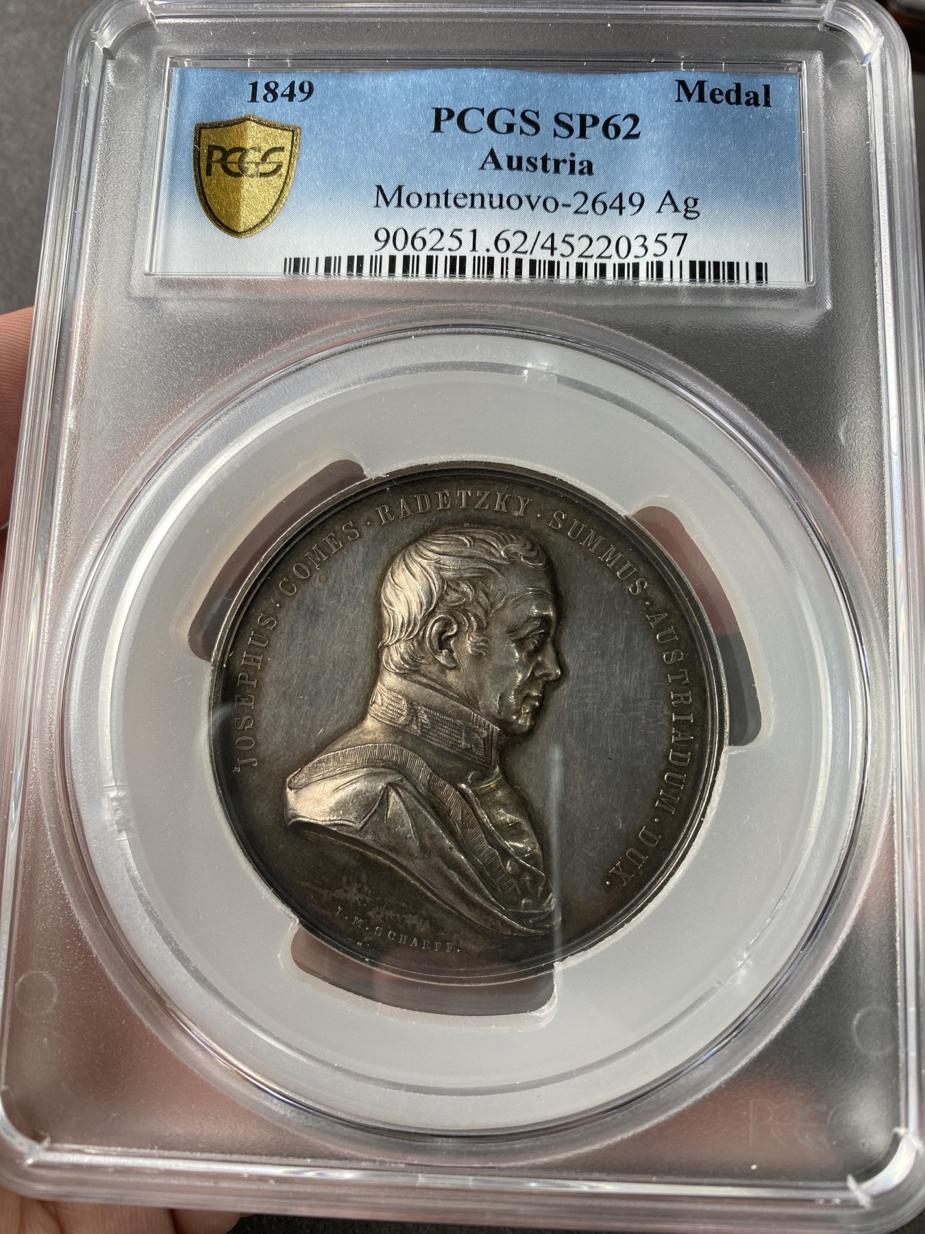 万国钱币拍卖第017期（中秋—国庆花好月圆夜特辑） PCGS SP62 1849年奥地利弗朗茨一世时期拉代茨基伯爵在意大利凯旋纪念大银章 金彩高浮雕 奥地利算是章牌中的贵族 57MM 70G