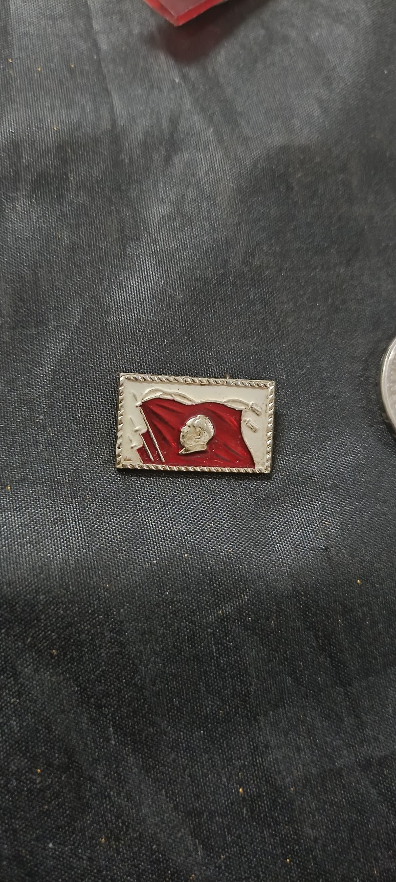 国庆专场，举国同庆，70个拍品全部0起！ 天津代代红，派性章1