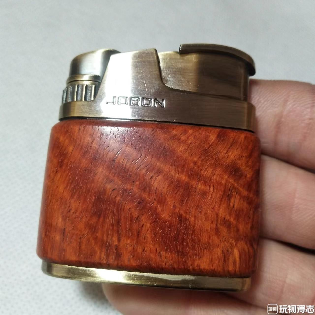 新款充气打火机