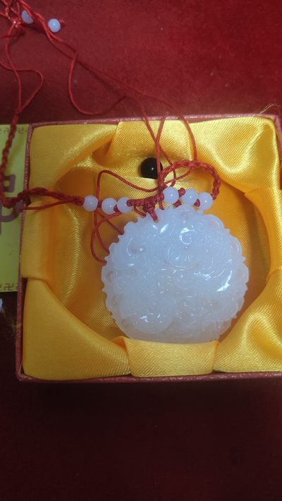 一元起拍钱币，邮票，纪念币第十八场 - 连云港海青寺开光，什么材质不知道，处理