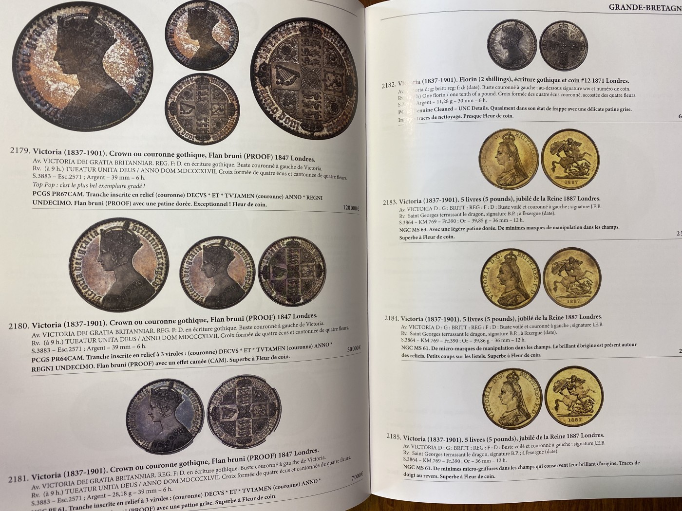 万国钱币拍卖第017期（中秋—国庆花好月圆夜特辑） 摩纳哥MDC十月拍卖目录一套两本 蓝色176页 白色576页（书籍较重请注意运费到付）