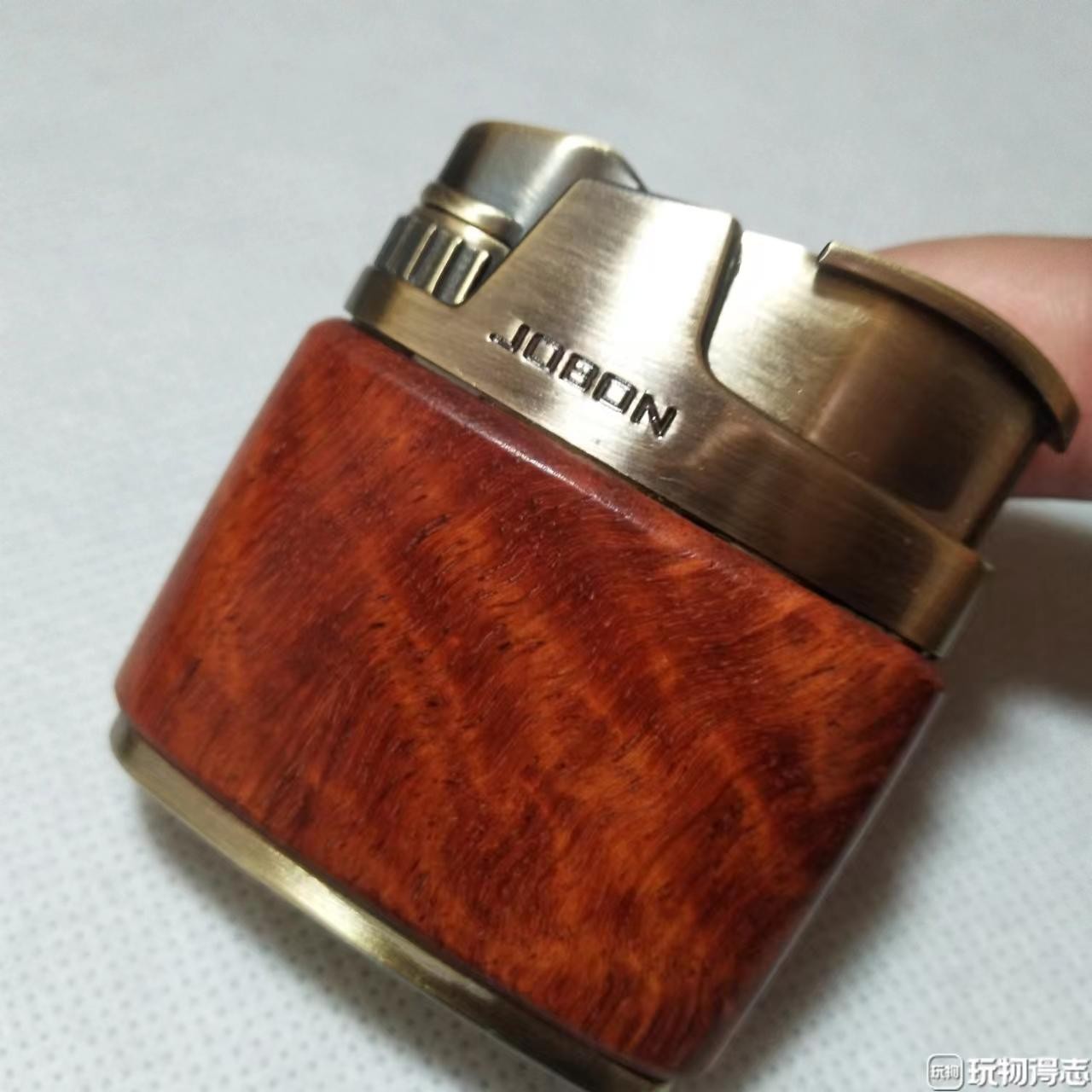 新款充气打火机