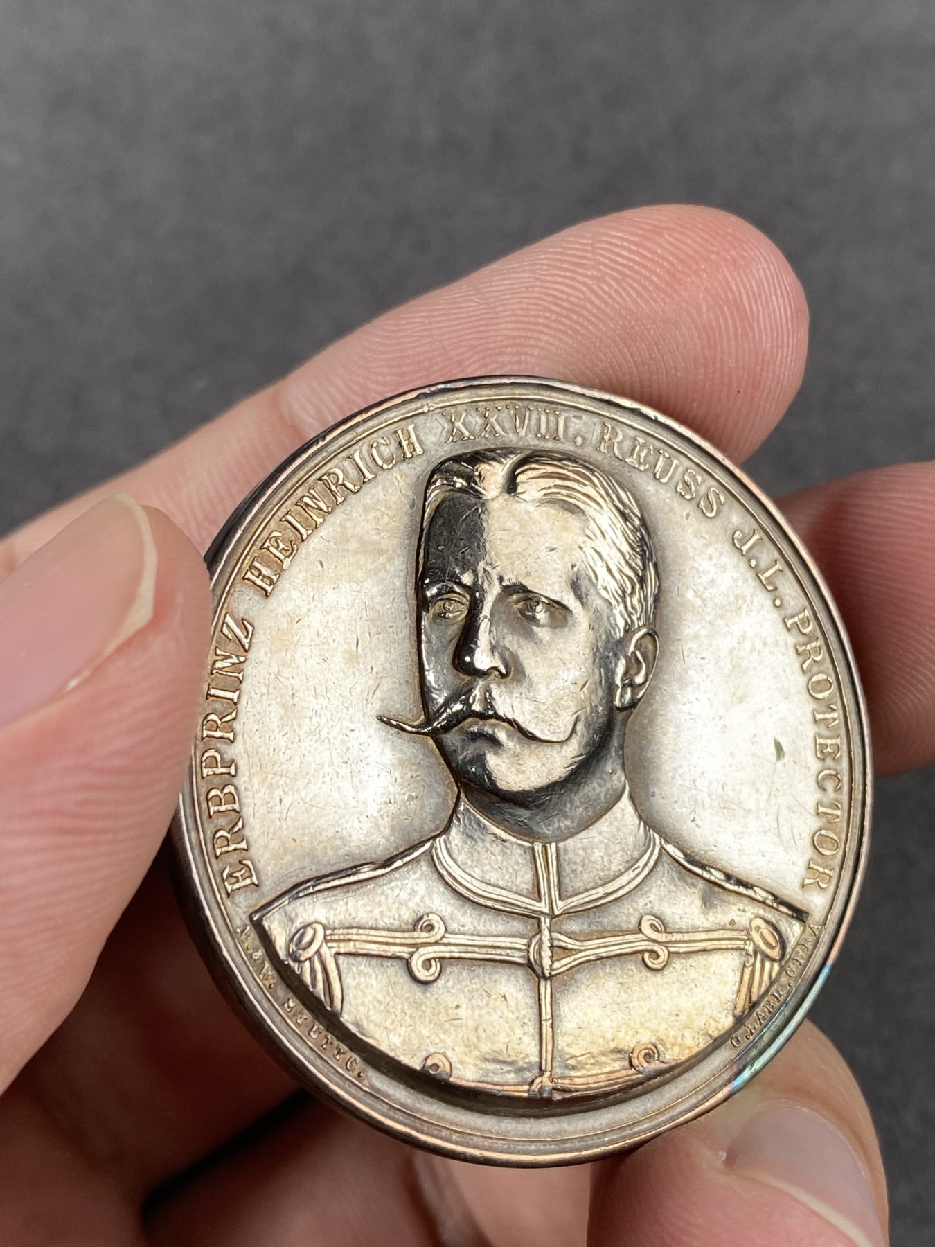 万国钱币拍卖第017期（中秋—国庆花好月圆夜特辑） 1896年德国罗斯射击节银章 反面磨砂紫彩包浆 小邦少见品种 25g 40mm