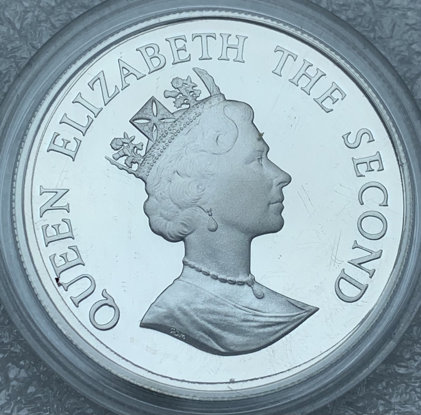 瓶子🏺第111期拍卖会  福克兰群岛1987年50便士精制纪念银币保护动物系列帝企鹅