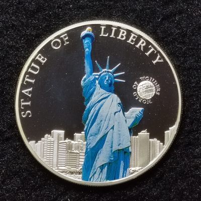 巴斯克收藏第174期 纪念币专场 10月10/11/12号三场连拍 全场包邮 - 帕劳 2010年 5元彩色精制纪念银币 自由女神像-世界奇迹系列 银 (.925) 仅发行2500枚