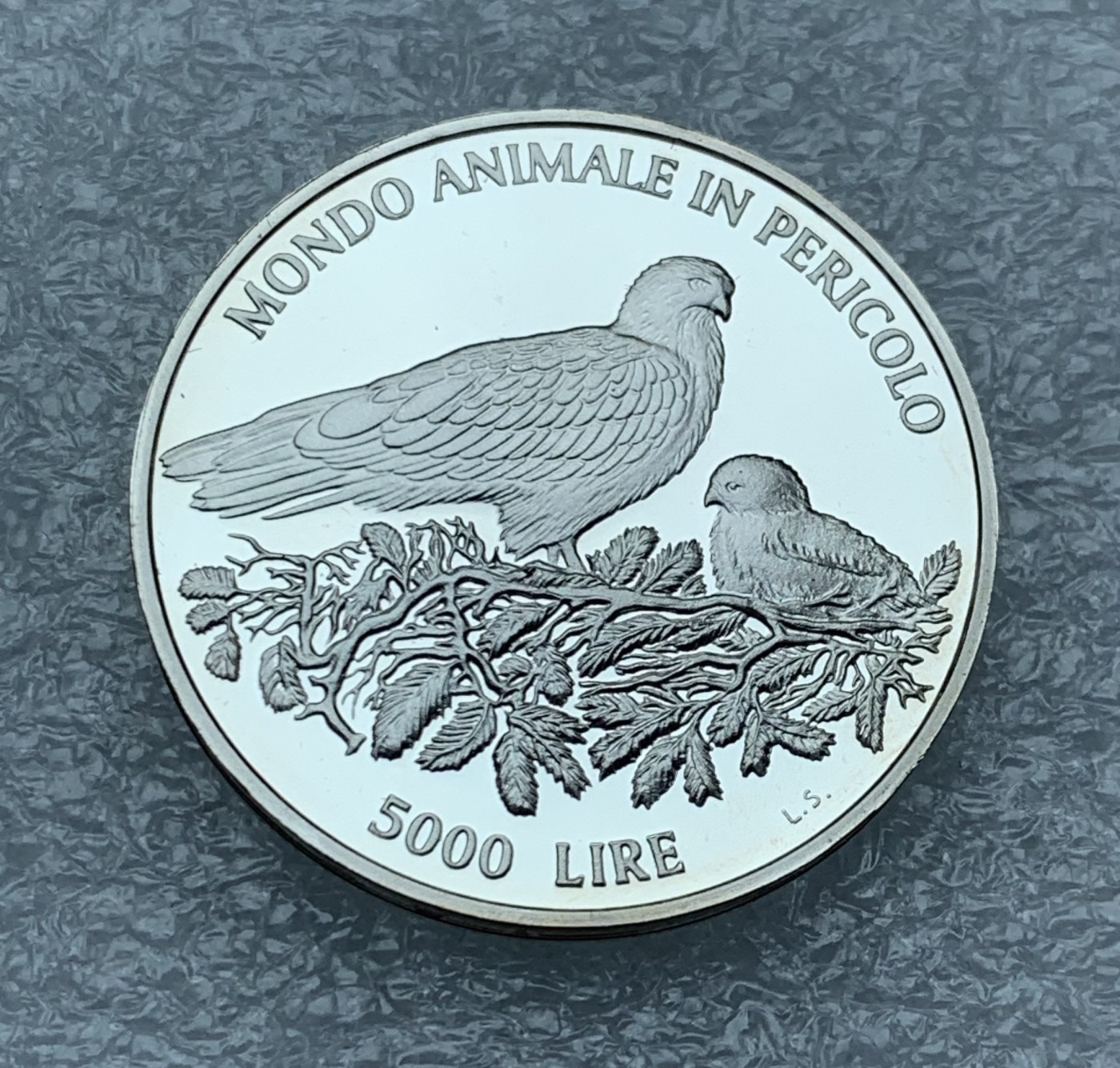 瓶子🏺第111期拍卖会  圣马力诺1996年5000里拉精制保护动物系列纪念银币 雏鹰