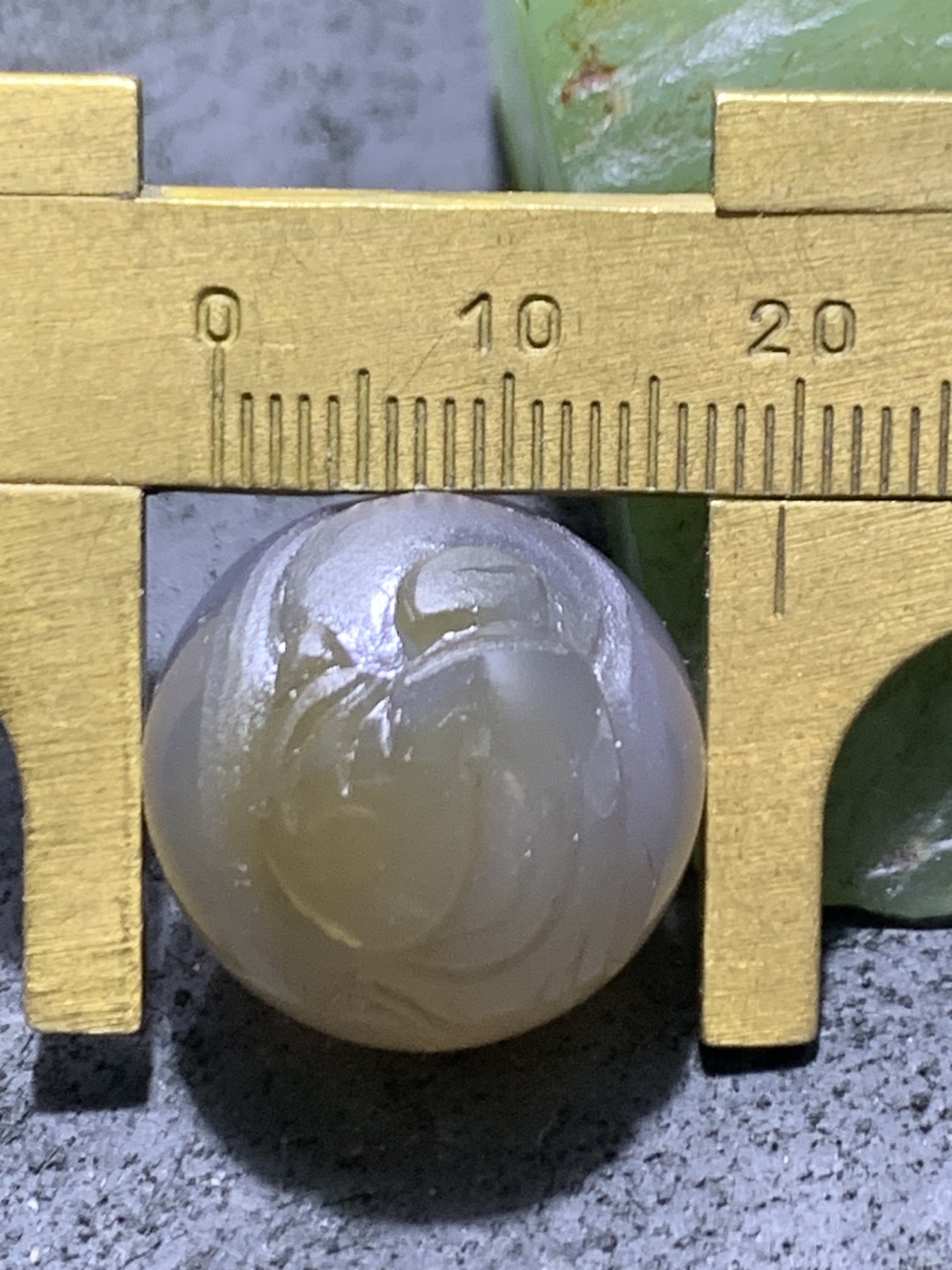 精美亚光高玉化巴西玛瑙手工俏色巧雕无相佛圆珠一个