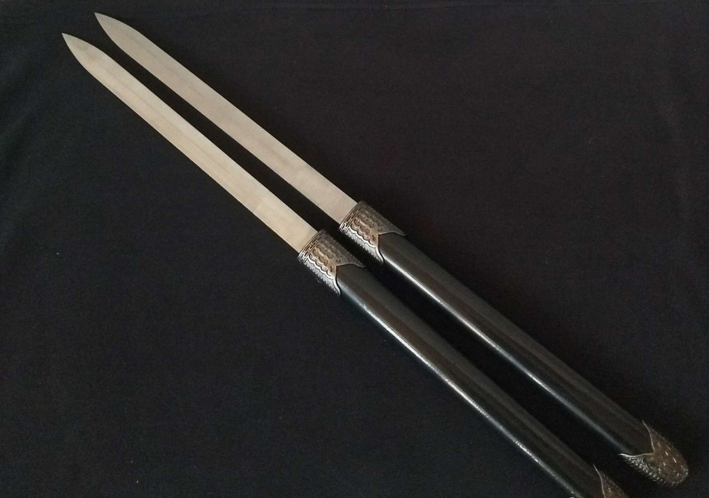 龙泉双刃剑（两把一起）