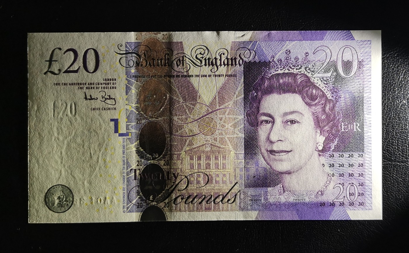 《张总收藏》120期-外币超高货国庆特别场-名誉品 冠军分  满分 英国2006年F序列20镑AA01冠UNC无47