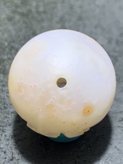 精美亚光朱砂点战国红玛瑙手工雕刻禅字珠一颗！ 精美亚光朱砂点战国红玛瑙手工雕刻禅字珠一颗！