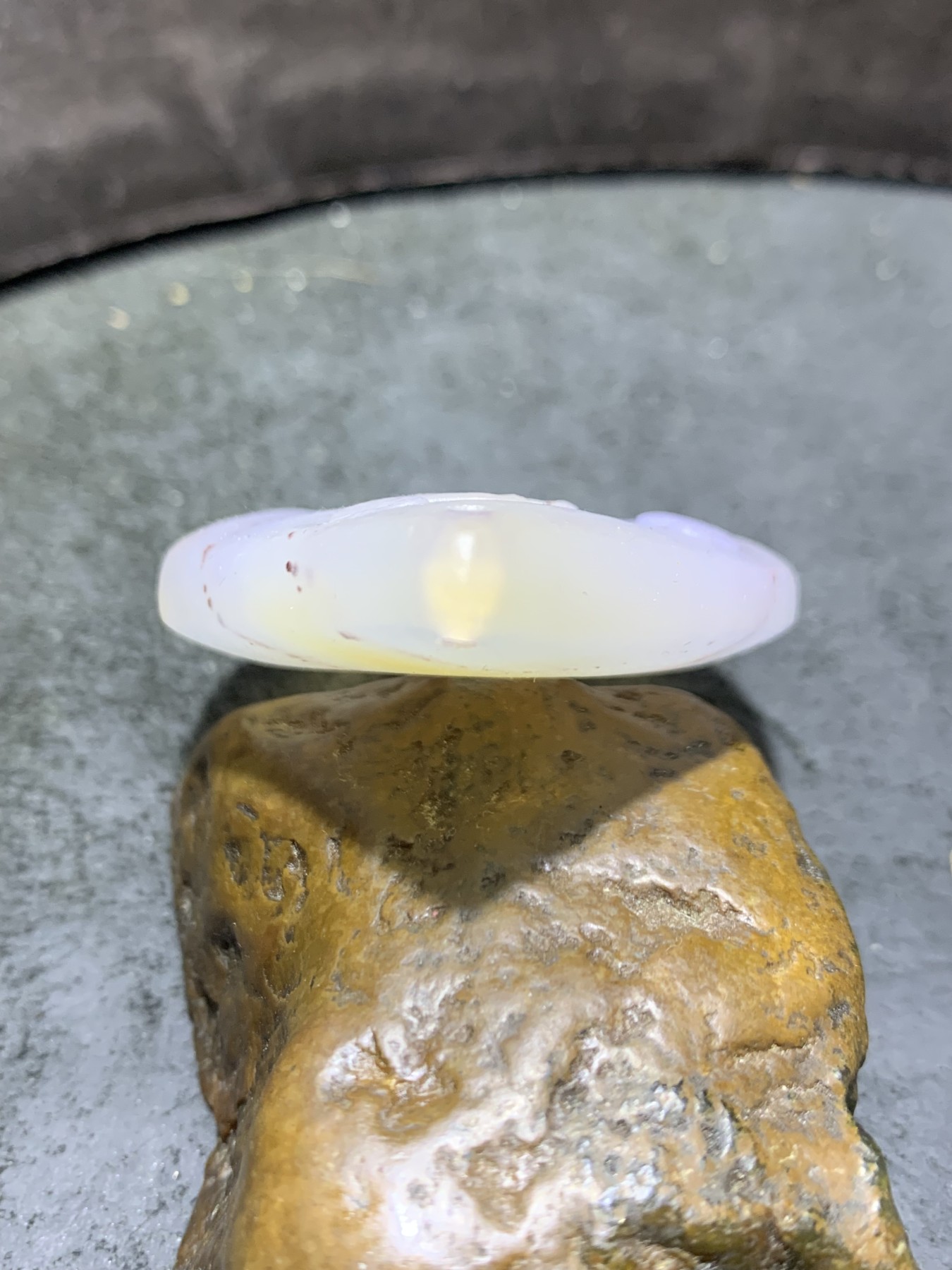精美高玉化朱砂点马达加斯加海洋玉髓手工俏色巧参禅悟道吊坠一个！
