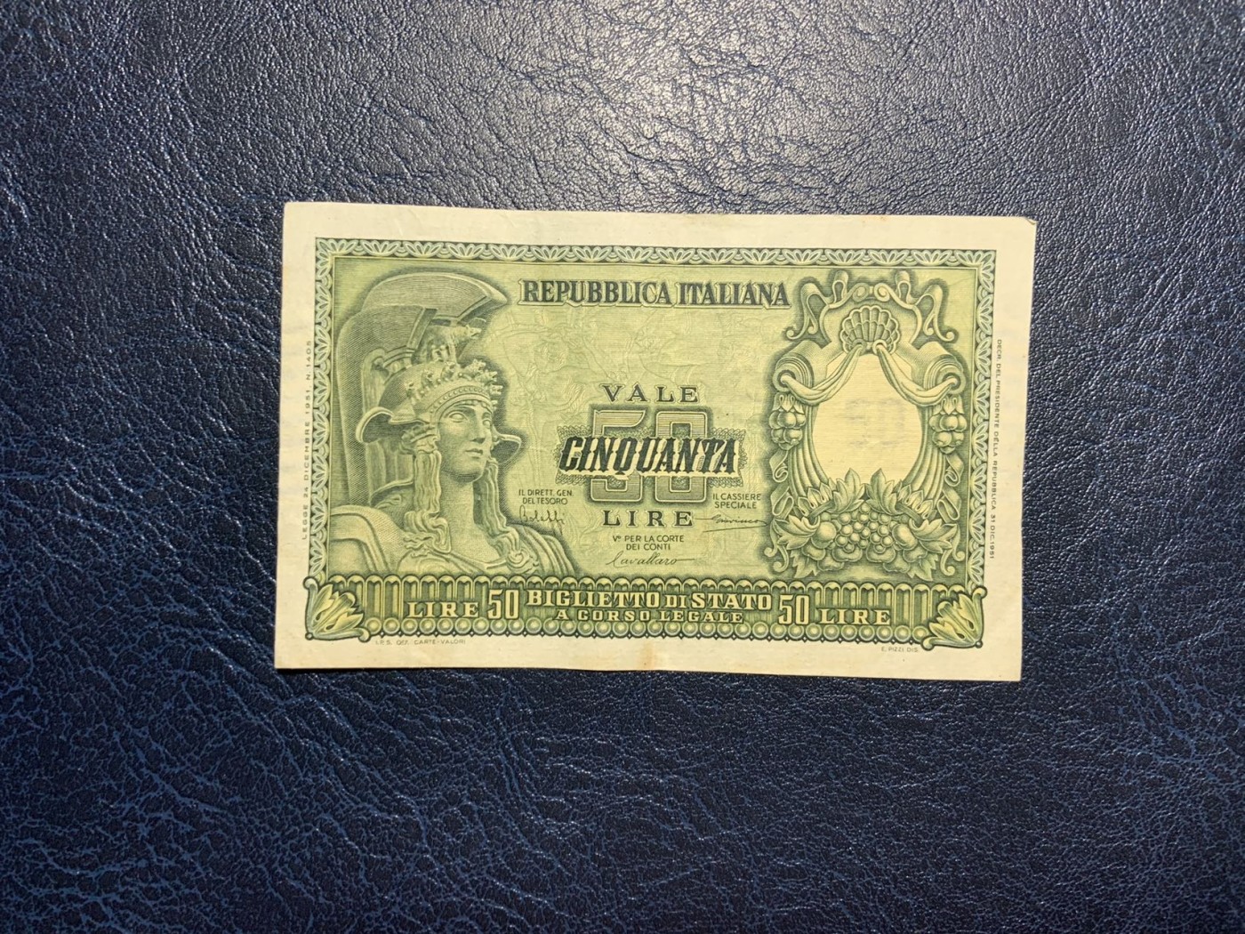 收藏联盟Quantum Auction 第293期拍卖  意大利1951年50里拉 品相如图 罗马兵 该纸币出现在《罗马假日》里