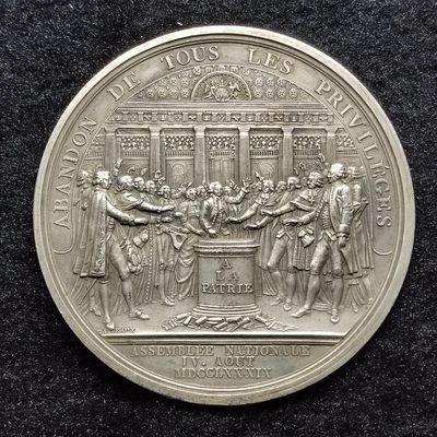 巴斯克收藏第175期 早期纪念银章专场 10月10/11/12号三场连拍 全场包邮 - 法国 约19世纪 放弃特权-法国大革命纪念章 银章 带银戳 72.6g
