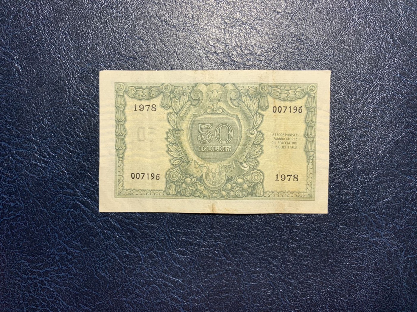 收藏联盟Quantum Auction 第293期拍卖  意大利1951年50里拉 品相如图 罗马兵 该纸币出现在《罗马假日》里